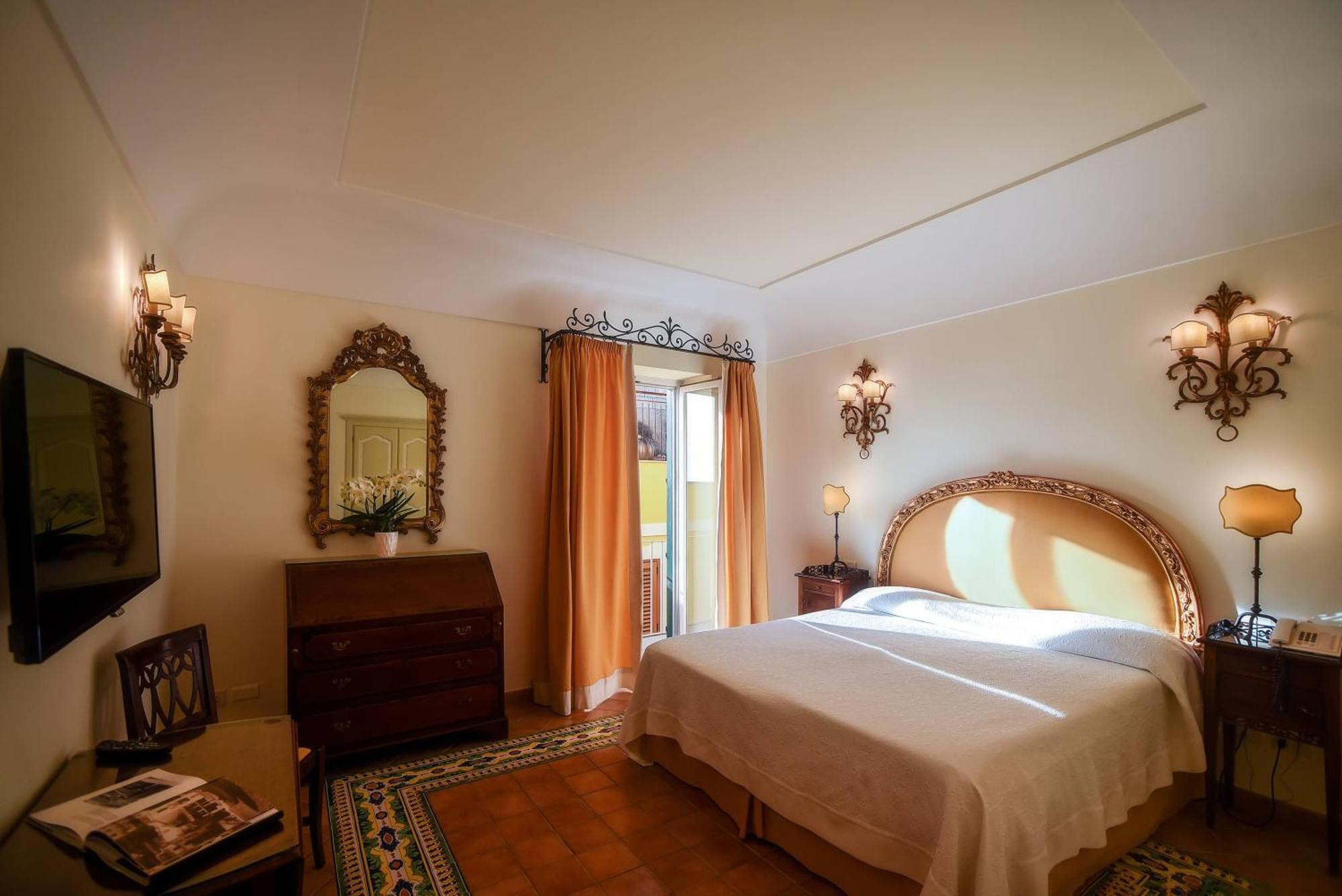 Buca Di Bacco Hotel Positano Ngoại thất bức ảnh